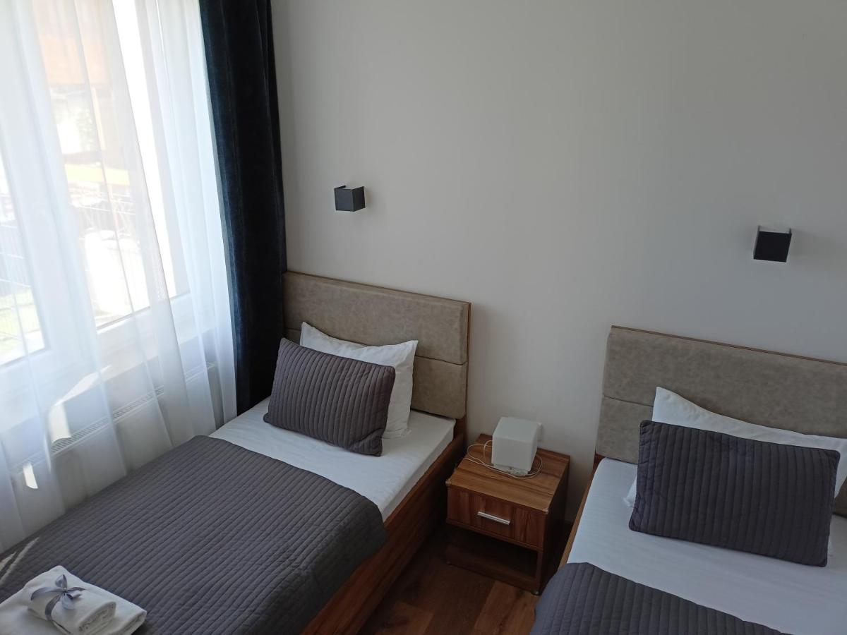 Marina Plaza Apartamenty ياستارنيا المظهر الخارجي الصورة