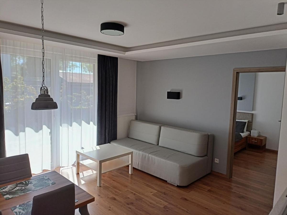Marina Plaza Apartamenty ياستارنيا المظهر الخارجي الصورة